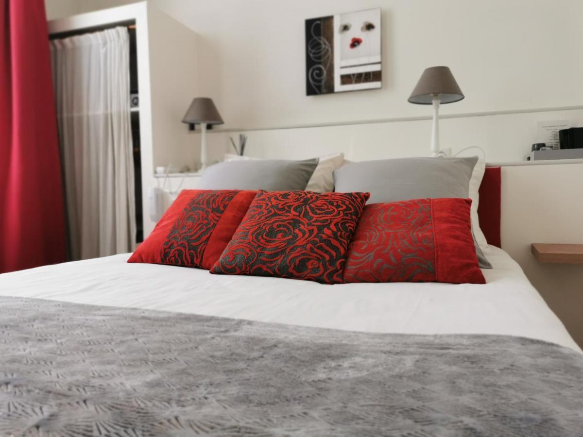 Le St Vincent Hotel Roquefort  Ngoại thất bức ảnh