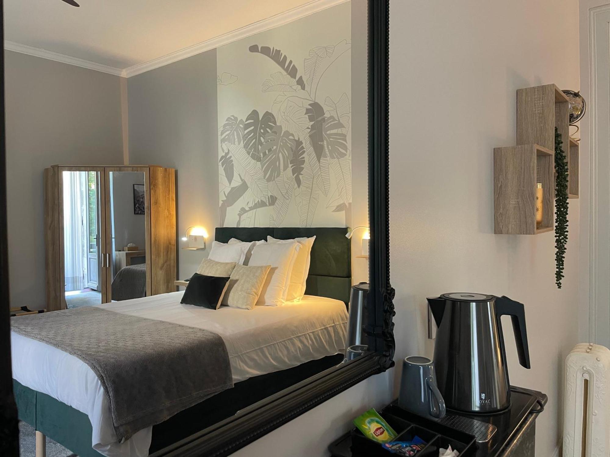 Le St Vincent Hotel Roquefort  Ngoại thất bức ảnh