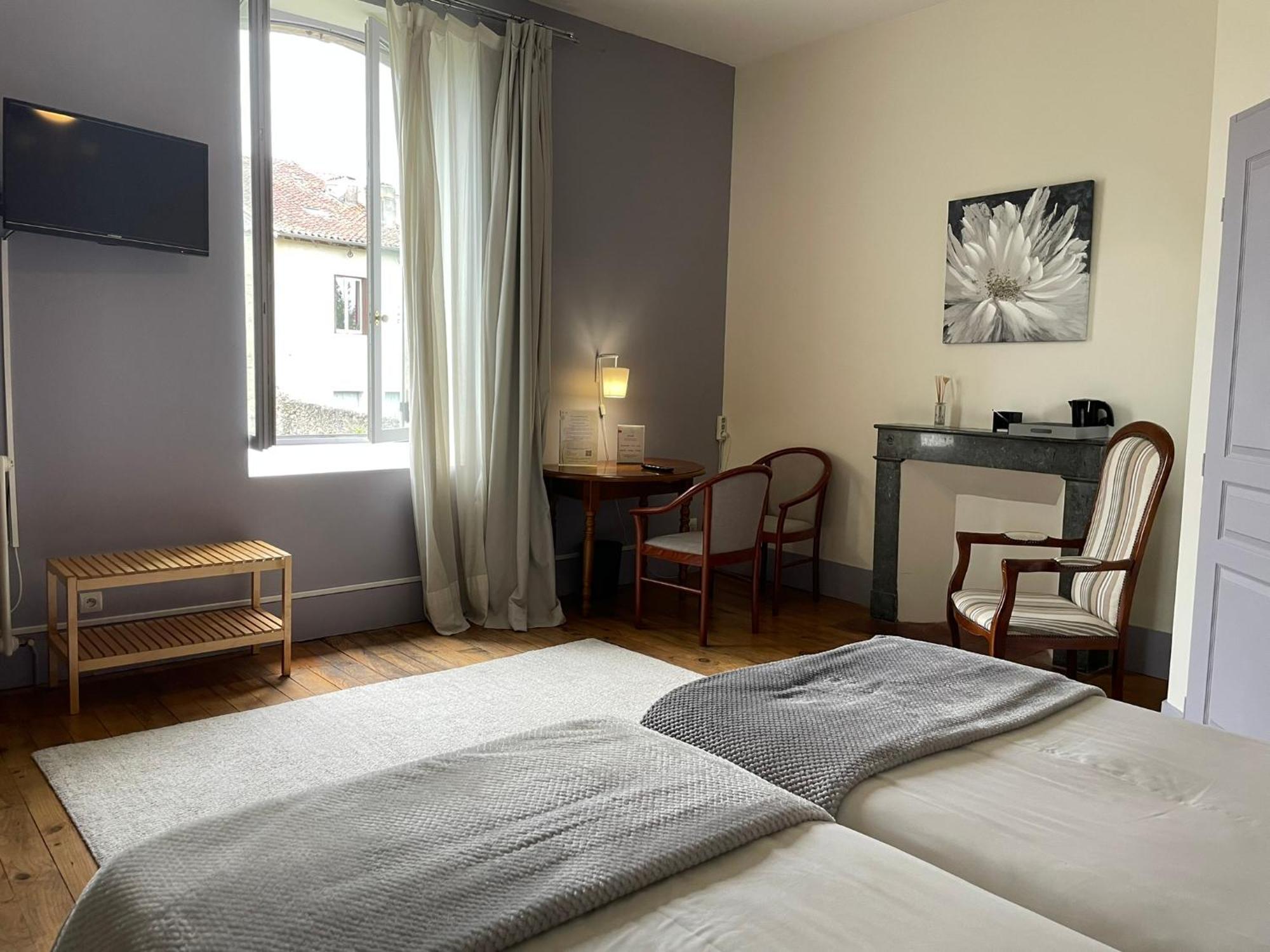 Le St Vincent Hotel Roquefort  Ngoại thất bức ảnh