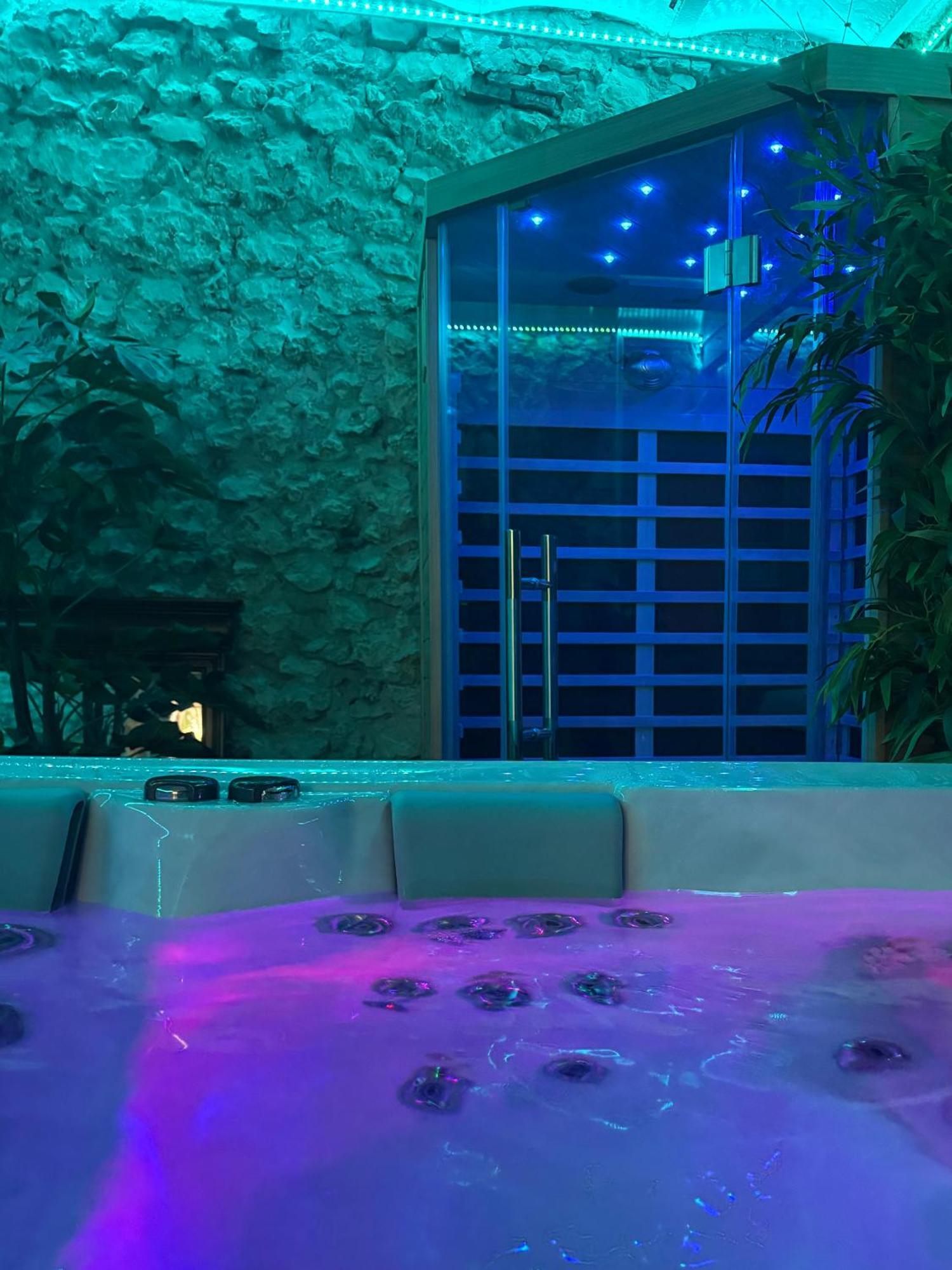 Le St Vincent Hotel Roquefort  Ngoại thất bức ảnh