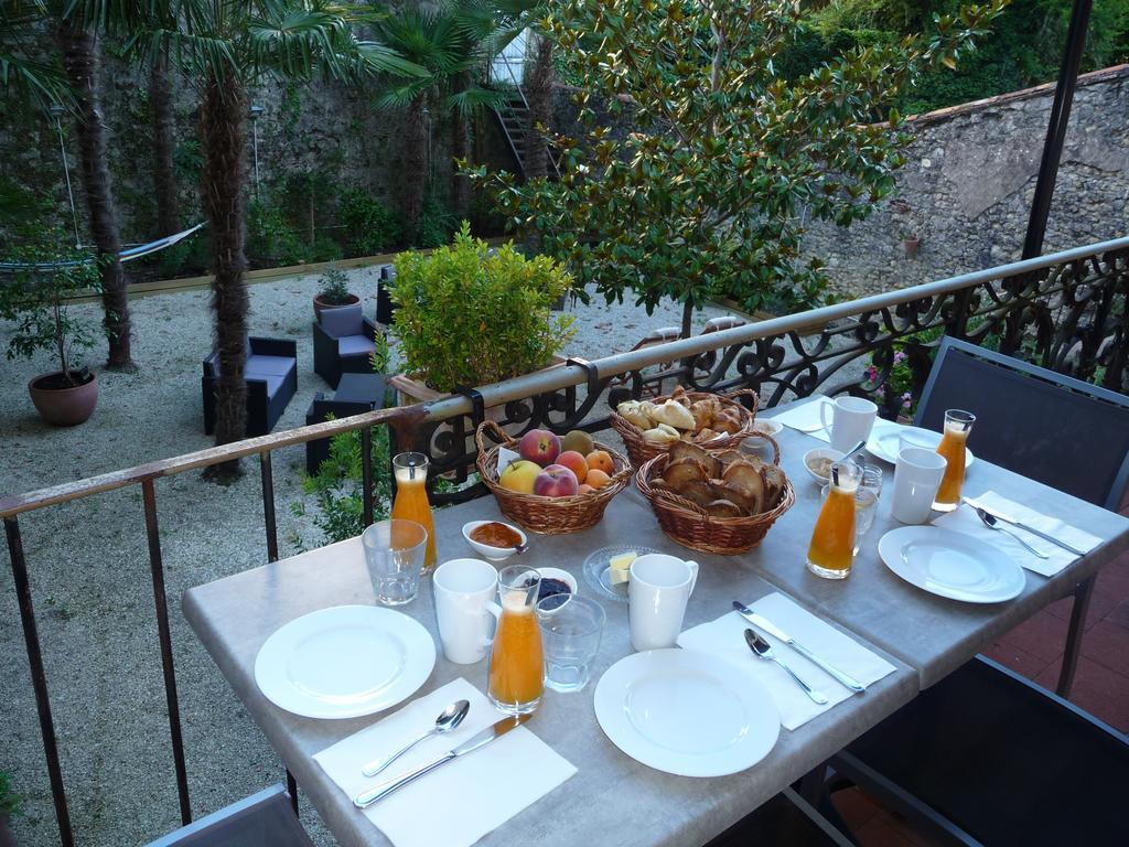 Le St Vincent Hotel Roquefort  Ngoại thất bức ảnh